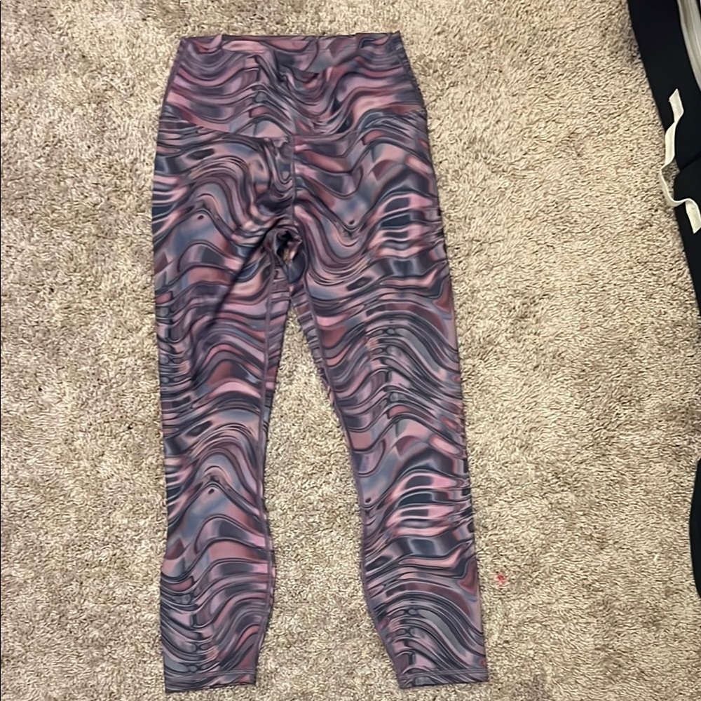 Swirled Pattern Leggings